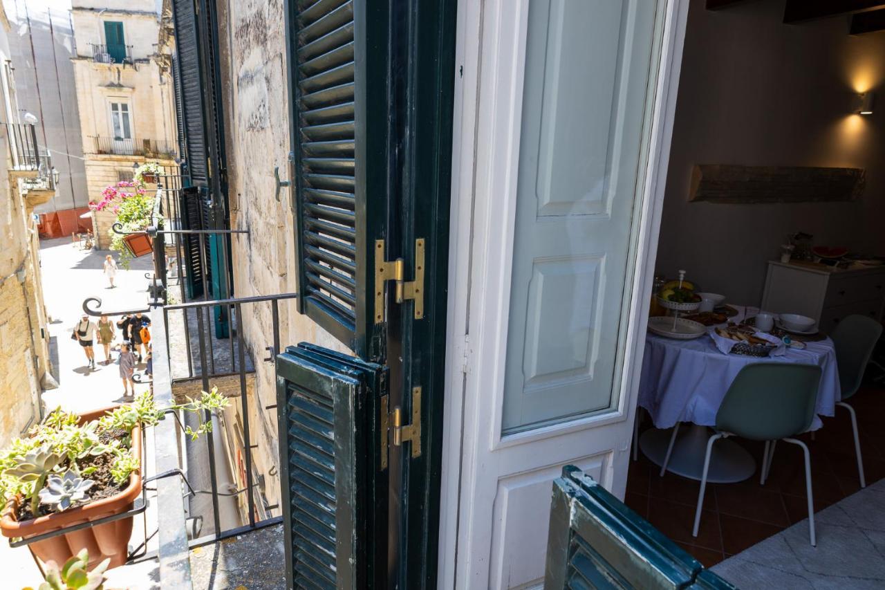 Palazzo Della Contessa - Suites & Breakfast เลชเช ภายนอก รูปภาพ